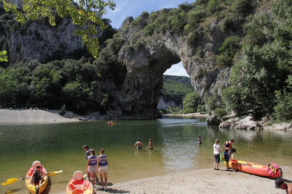Le Mas Du Ruisseau 벨레가르데 외부 사진